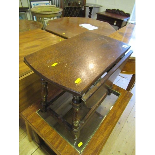 671 - SMALL DROP LEAF COFFEE TABLE