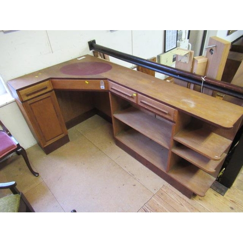 683 - ART DECO DESK