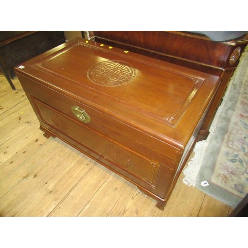 700 - ORIENTAL STYLE CHEST