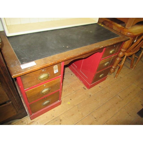 750 - LEATHER TOP PEDESTAL DESK