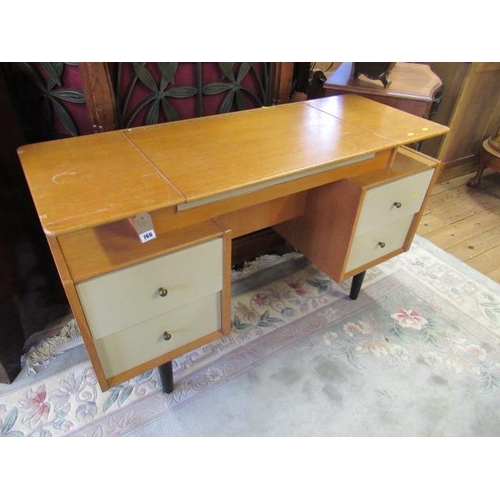 766 - RETRO DESK