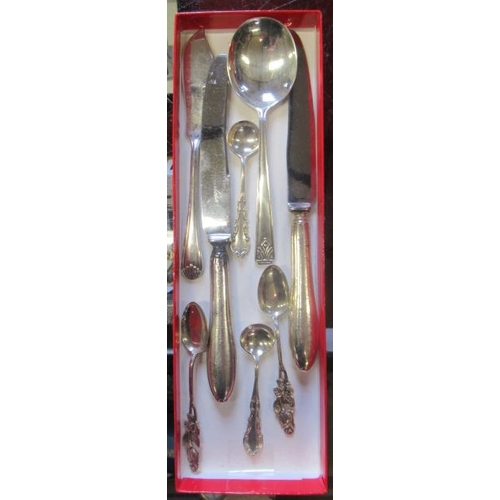 225A - QUANTITY OF SILVER CUTLERY