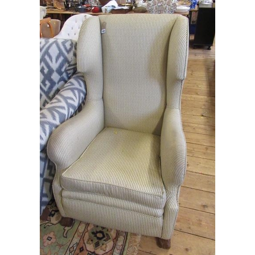 885 - UPHOLSTERED ARM CHAIR