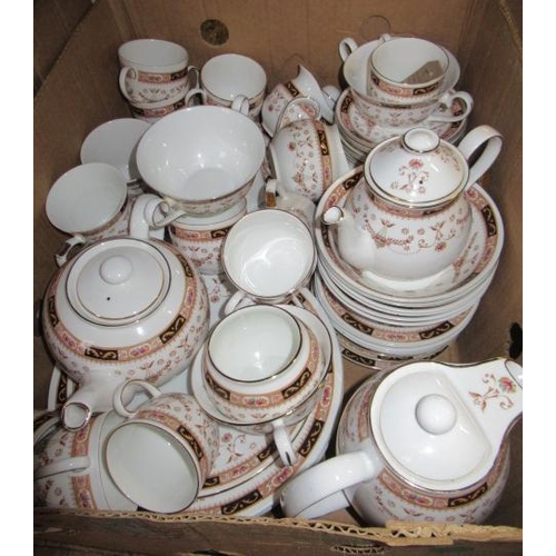 166 - BOX OF ENGLAND ELIZABETHAN CHINA