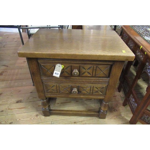 823 - OAK SIDE CABINET