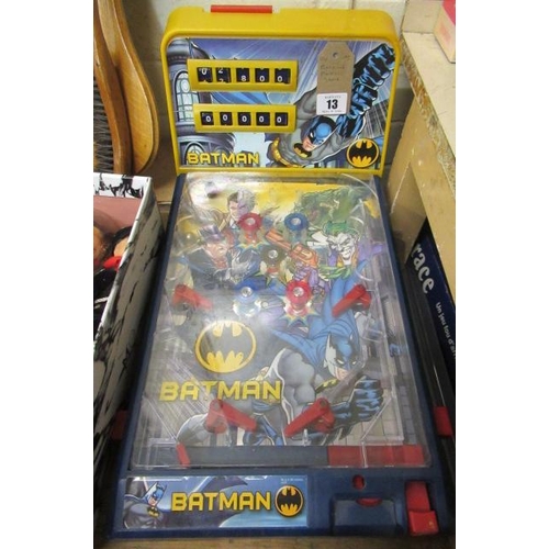 13 - BATMAN PINBALL MACHINE