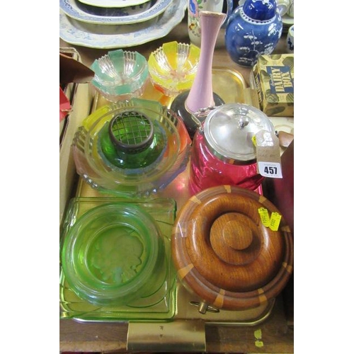 457 - TRAY OF MIXED GLASS ETC