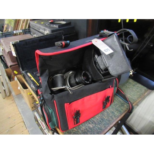 625 - CAMERA CASE AND CAMERAS INCLUDING OLYMPUS