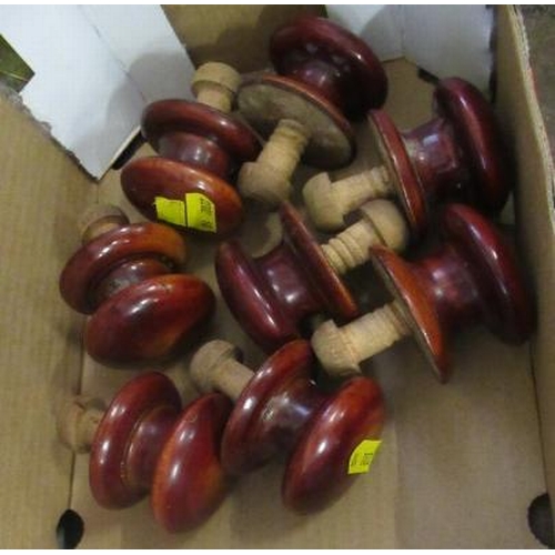 4 - BOX OF CHEST OF DRAWER KNOBS