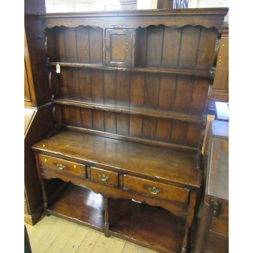 1091 - OAK DRESSER