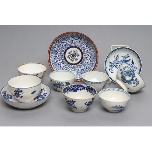 41 - A COLLECTION OF ENGLISH PORCELAIN, 18th century, including a Worcester Mansfield pattern small sauce... 