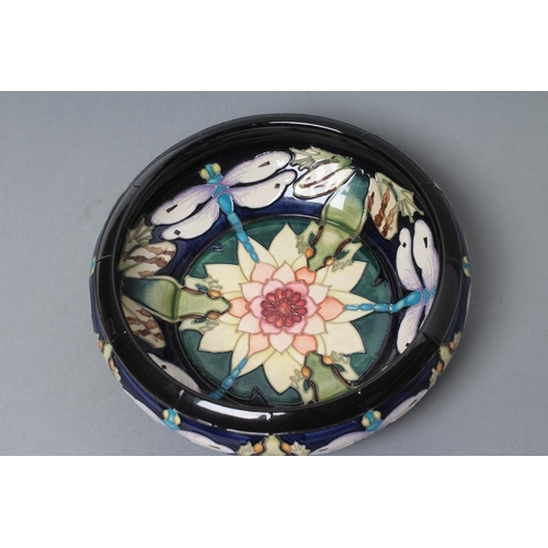 76 - A MOORCROFT POTTERY 