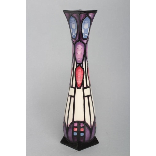 79 - A MOORCROFT POTTERY 