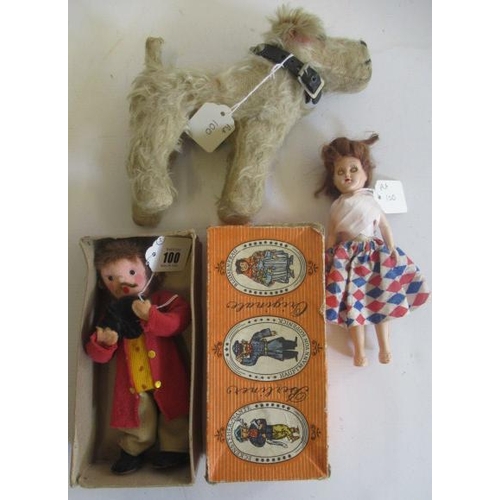 100 - Three vintage toys, comprising a boxed Eckensteher Nante Berliner Originale felt and cloth doll, a 1... 