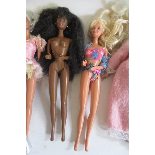 195 - Two boxes of 15 Barbie dolls, mixed ages, including 4 1976 Mattel, 4 1988 Hasbro, 1 1983 Hasbro, 1 1... 