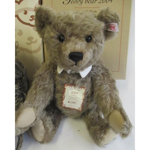 242 - Two boxed British Collector's bears, comprising a 2007 and a 2004 bear, both 37cm (Est. plus 21% pre... 