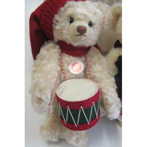 255 - Two Steiff bears, comprising a boxed 30cm drummer bear, with integral felt drum, and a 27cm French c... 