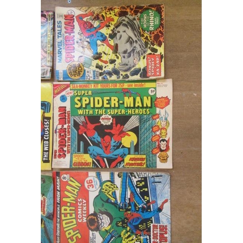 292 - 28 Marvel Spider-Man comics, comprising the Amazing Spider-Man no.49, 50, 58, and118 x 2, Spider-Man... 