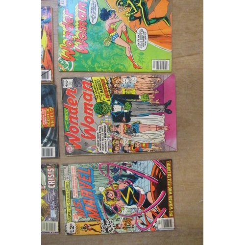 298 - 5 Marvel & DC female super hero comics, comprising The Savage She-Hulk no.3, 4, 6, 7, 9, and 10, Bew... 