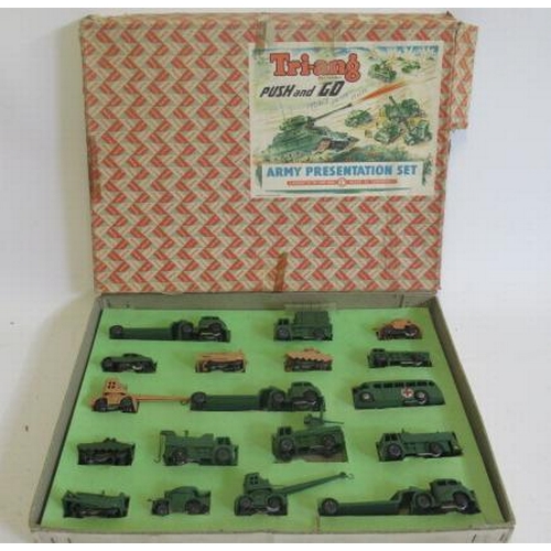 331 - Triang Minic Push-and-Go Army Presentation Set with army vehicles, one box end damaged, models G-E (... 