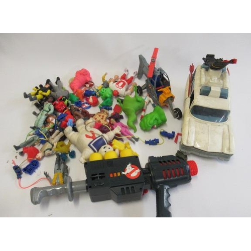 377 - Ghost Busters action figures and Ecto 1 Ghost Busters car, all items are playworn, F (Est. plus 21% ... 