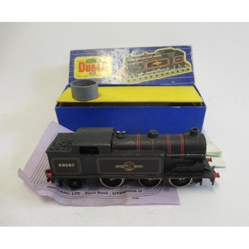 632 - Hornby Dublo 3-Rail 3217 0-6-2 tank locomotive, late body, flat finish with coal in bunker, boxed, G... 