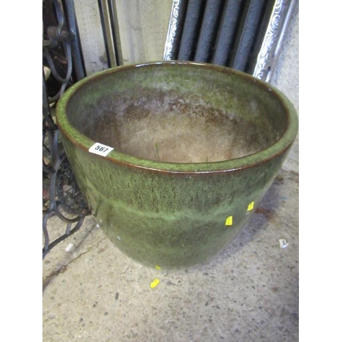 567 - GLAZED PLANTER