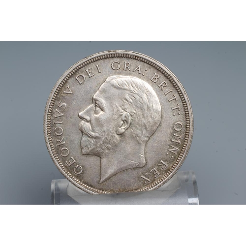 283 - A GEORGE V WREATH CROWN, 1936 (Est. plus 24% premium inc. VAT)