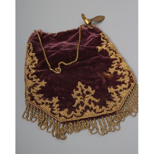 306 - A FRENCH BROWN VELVET EVENING BAG, purchased from the 1st Paris Exhibition, with gilt metal beadwork... 