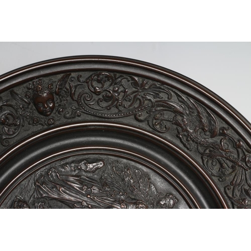 320 - A VICTORIAN ART UNION OF LONDON COPPER TAZZA, the central roundel cast with medieval figures within ... 