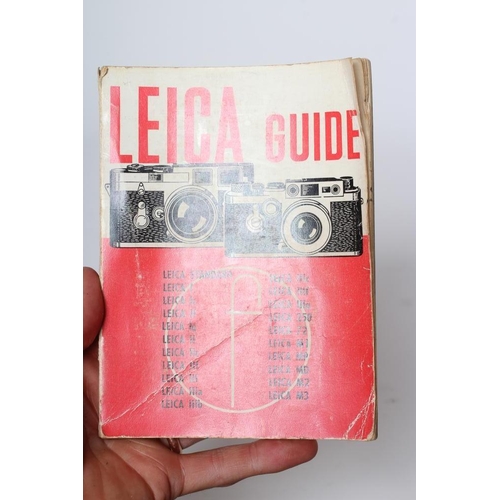 321 - A LEICA 11F RED DIAL CAMERA, 1952, numbered 762067, with 39th ed. Guide by W. D. Emanuel, original s... 