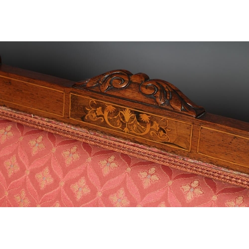 640 - A CARVED WALNUT SHOW FRAME THREE PIECE SALON SUITE, c.1900, with stringing and carved foliage and up... 