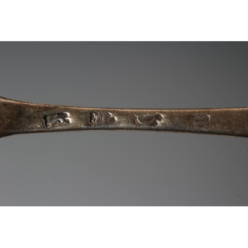 142 - A GEORGE III TABLESPOON, maker Thomas and William Chawner, London 1761, in Old English pattern, toge... 