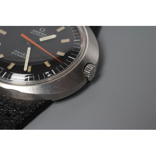 166 - A GENTLEMAN'S OMEGA AUTOMATIC DYNAMIC WRISTWATCH, the black dial with applied silvered batons, red c... 