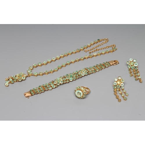 231 - AN EMERALD SUITE comprising necklace with fixed cluster pendant, stud drop earrings, bracelet and ri... 