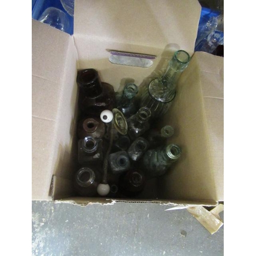 114 - QUANTITY OF VINTAGE GLASS BOTTLES