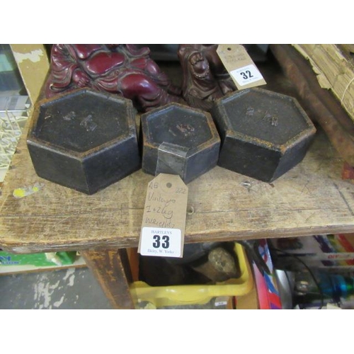 33 - VINTAGE WEIGHTS