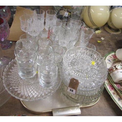 68 - TRAY OF GLASSWARE