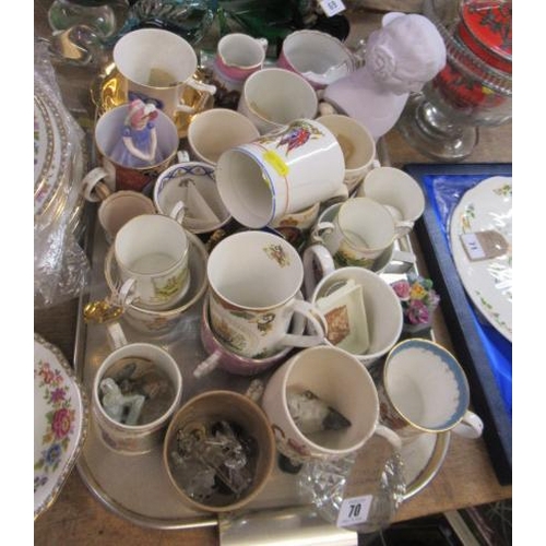 70 - TRAY OF COMMEMORATIVE MUGS ETC