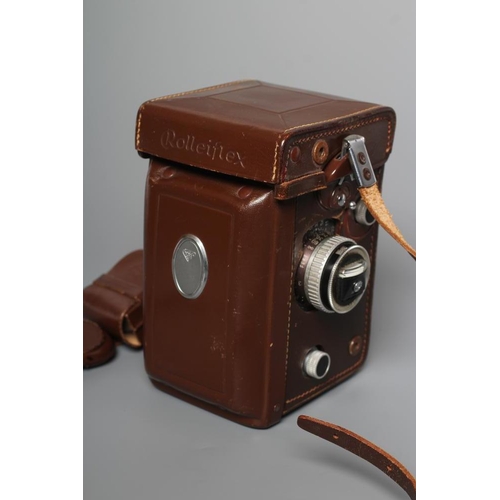 432 - A ROLLEIFLEX SYNCHRO-COMPUR CAMERA, Franke & Heidecke, with Carl Zeiss Nr3482184 Tessar 1:3,5 f=75mm... 