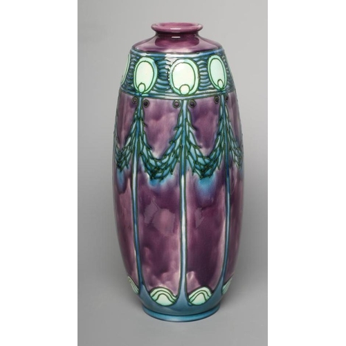 72 - A MINTON POTTERY SECESSIONIST VASE, early 20th century, of rounded cylindrical form, tubelined in gr... 