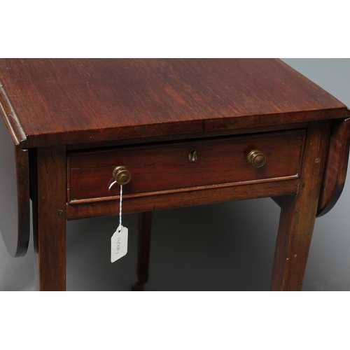 851 - A MAHOGANY(?) PEMBROKE TABLE, c.1800, the rounded oblong top over frieze drawer with turned brass ha... 