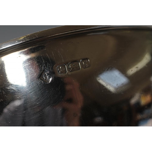 125 - AN EDWARDIAN SILVER PORRINGER, maker Martin, Hall & Co., Sheffield 1910, of circular form with two s... 