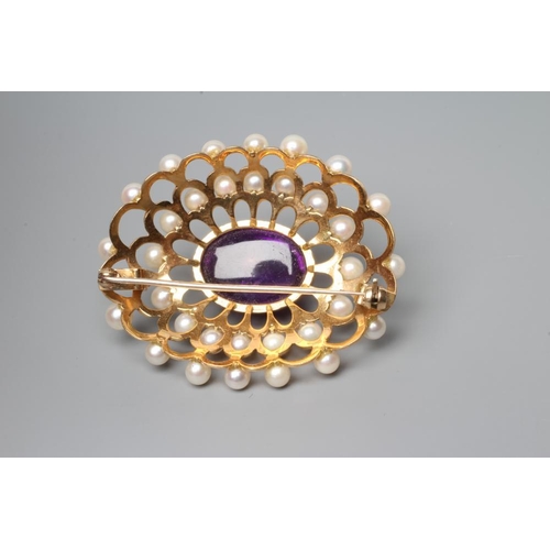 248 - AN AMETHYST AND CULTURED PEARL OVAL BROOCH, the oval cabochon polished amethyst open back collet set... 