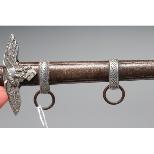 453 - A THIRD REICH LUFTWAFFE OFFICER'S DAGGER, the 9 5/8