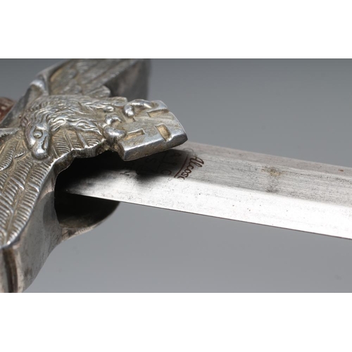 453 - A THIRD REICH LUFTWAFFE OFFICER'S DAGGER, the 9 5/8