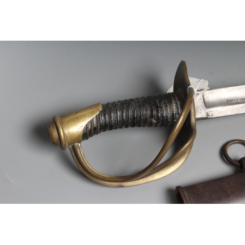 455 - A FRENCH M1822 LIGHT CAVALRY SABRE with 35 1/2