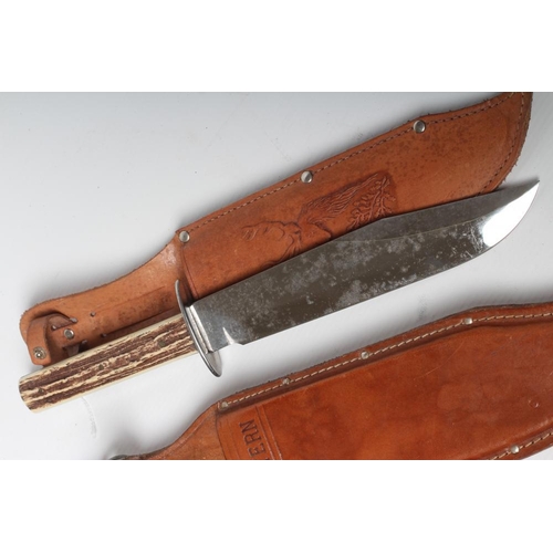 462 - THREE 20TH CENTURY BOWIE KNIVES comprising a Western W49 with 9 3/8