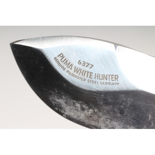 468 - A PUMA 6377 WHITE HUNTER KNIFE, 42607, with 6