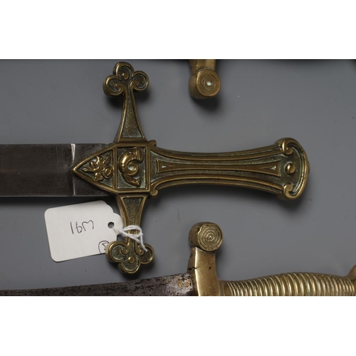 541 - THREE SHORT SWORDS, comprIsing two 1831 pattern French artillery swords and an 1856 pattern British ... 